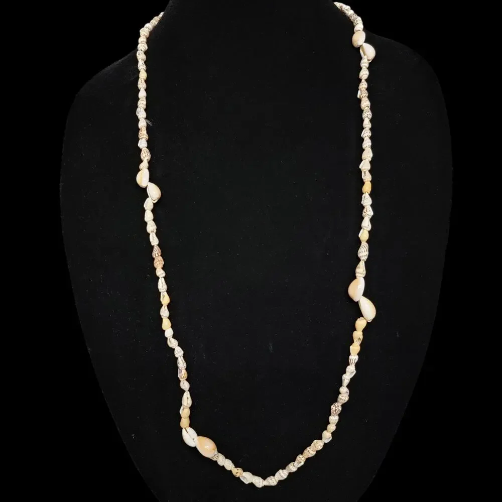 VTG Hilo Hattie Shell Necklace Lei Cream Brown Hawaiian Island Tropical Vacation